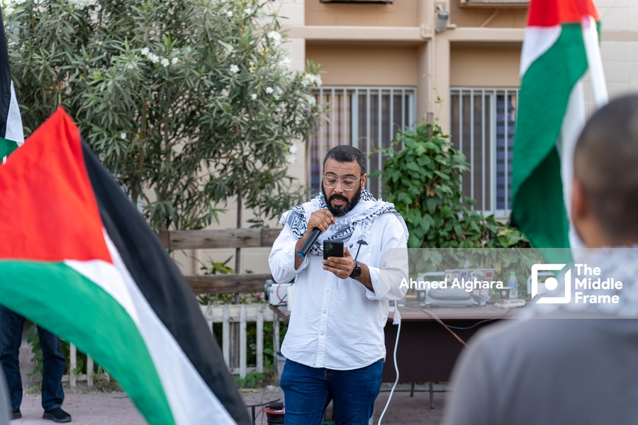 Mass demonstration in Bahrain in support of the Palestinian resistance.