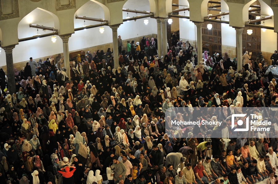 Tarawih prayer at Al-Azhar Mosque