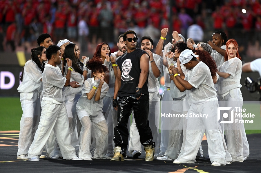 Al Ahly fans turned their back on Mohamed Ramadan during CAF’s Final ceremony performance in solidarity with Palestine.