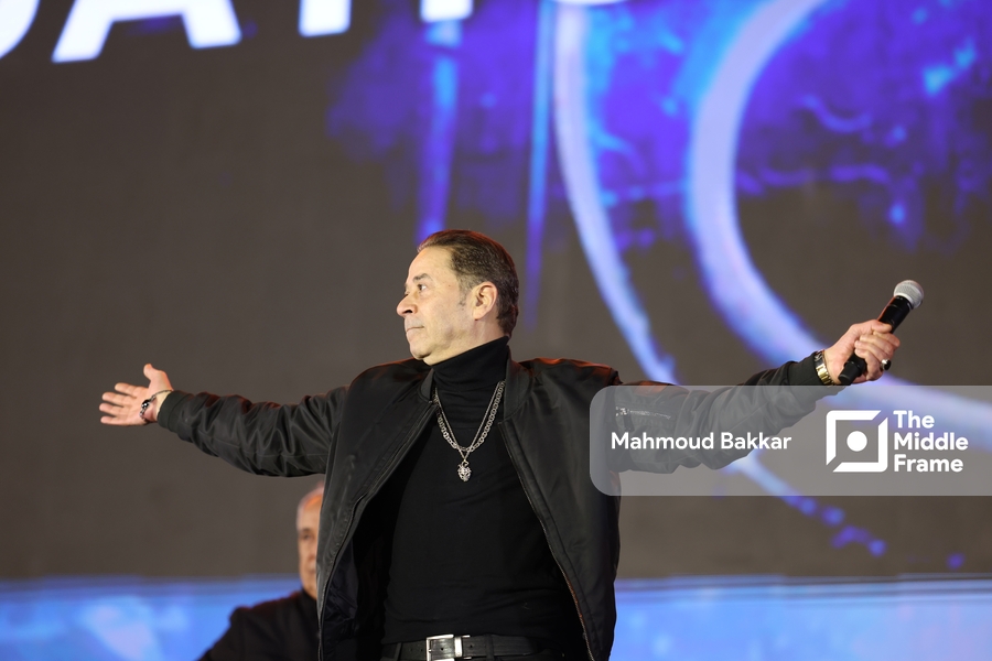 A concert of the Egyptian artist Medhat Saleh.