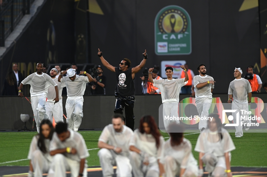 Al Ahly fans turned their back on Mohamed Ramadan during CAF’s Final ceremony performance in solidarity with Palestine.