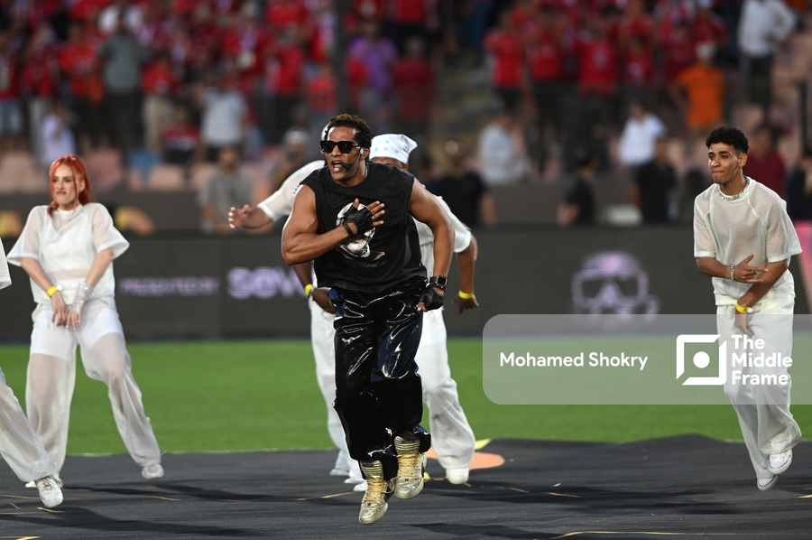 Al Ahly fans turned their back on Mohamed Ramadan during CAF’s Final ceremony performance in solidarity with Palestine.