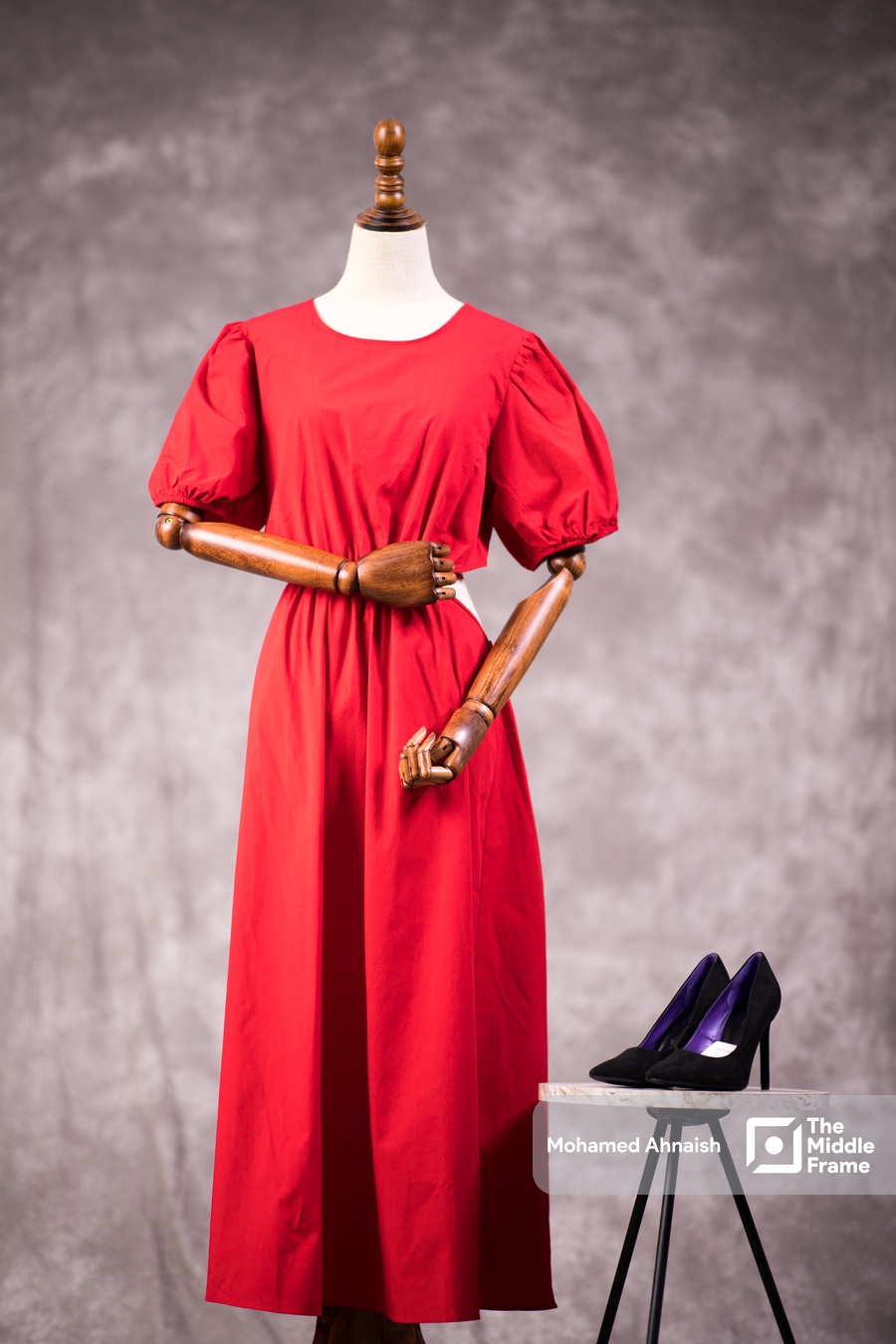 Dress and mannequin.