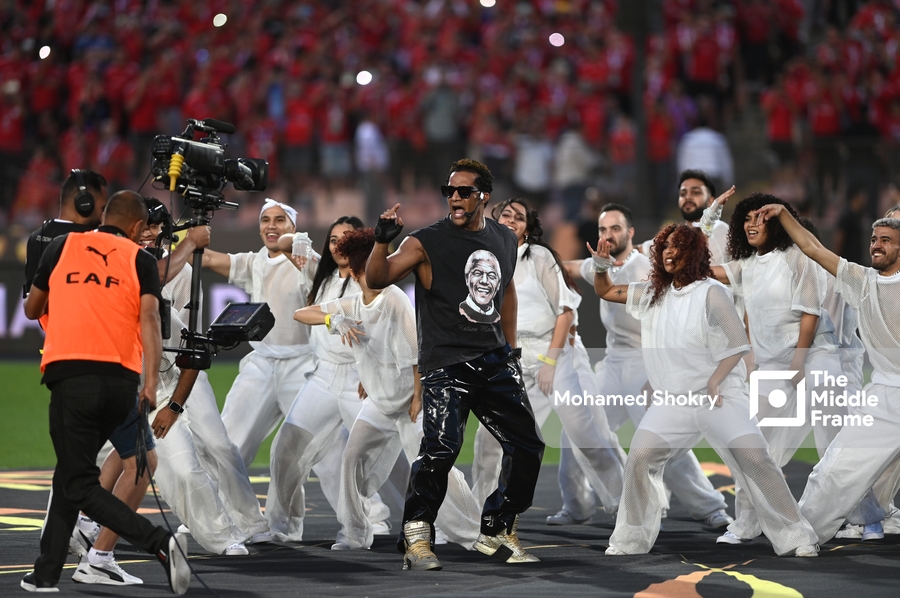 Al Ahly fans turned their back on Mohamed Ramadan during CAF’s Final ceremony performance in solidarity with Palestine.
