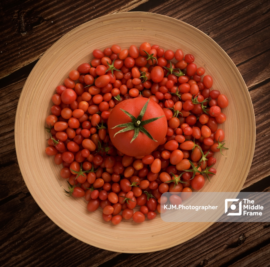 a bowl of tomatoes