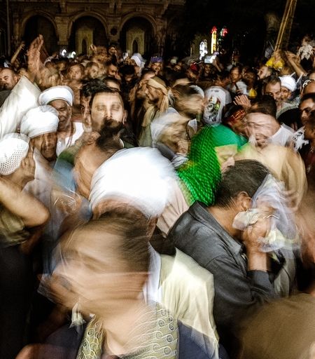 People celebrating the mawlid of Mursi Abu Al-Abbas