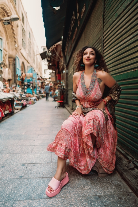 An Egyptian woman posing in the street