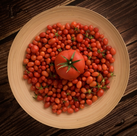 a bowl of tomatoes